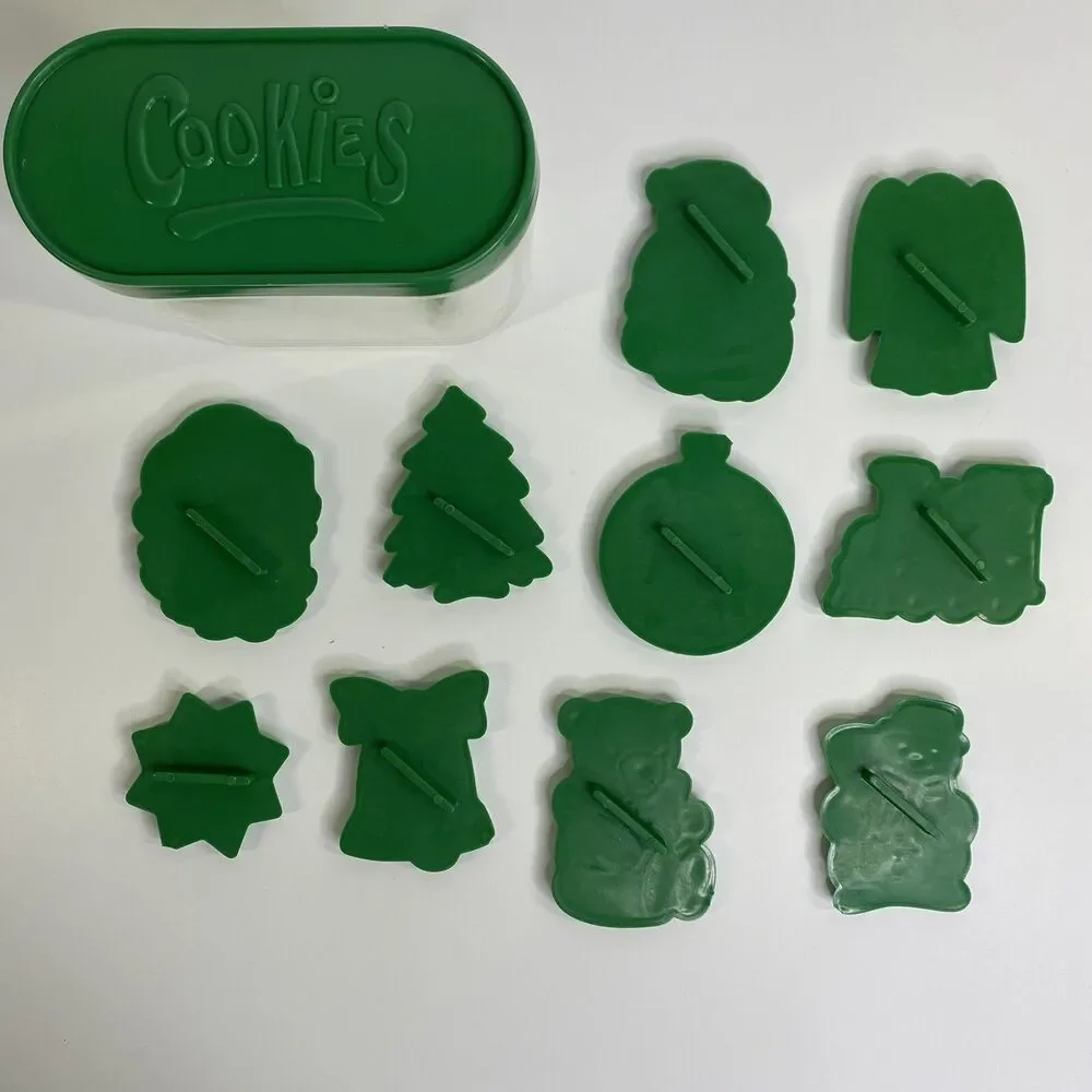10 Vintage Christmas Cookie Cutters Green Plastic W/‎ Case Santa Angel Tree Bell